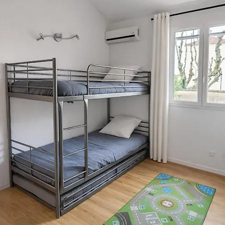 Myosotis 4 Bedrooms, Garden Air Conditioning *