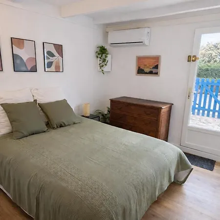 Вилла Myosotis 4 Bedrooms, Garden Air Conditioning Йер