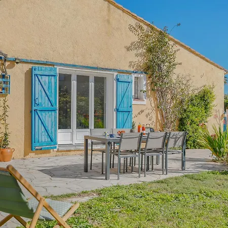 Myosotis 4 Bedrooms, Garden Air Conditioning