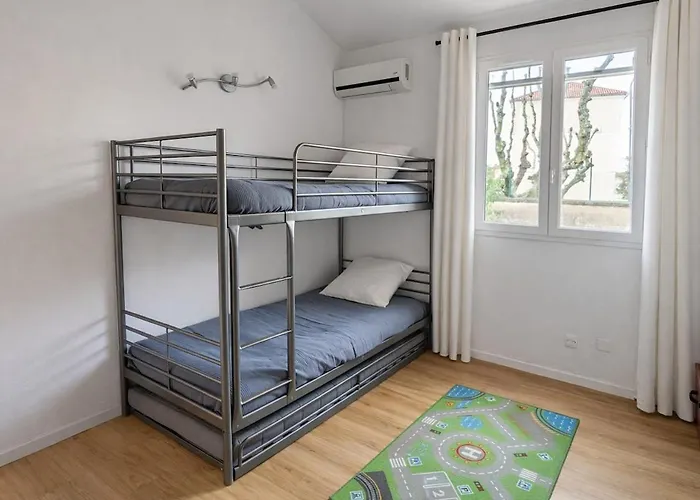 Myosotis 4 Bedrooms, Garden Air Conditioning *