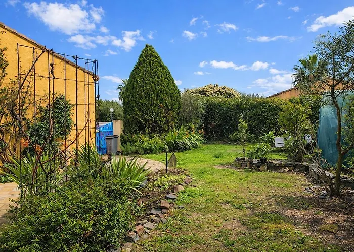 Myosotis 4 Bedrooms, Garden Air Conditioning *